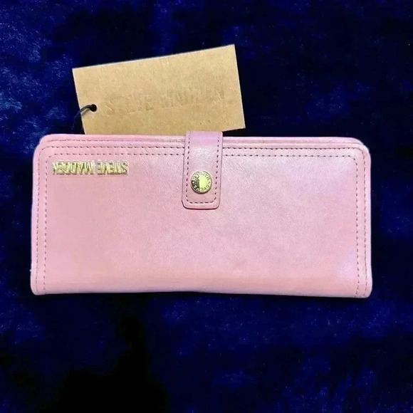 Steve Madden Handbags - Steve Madden Wallet NWT